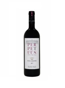 A bottle of Prpetuus Red 2017